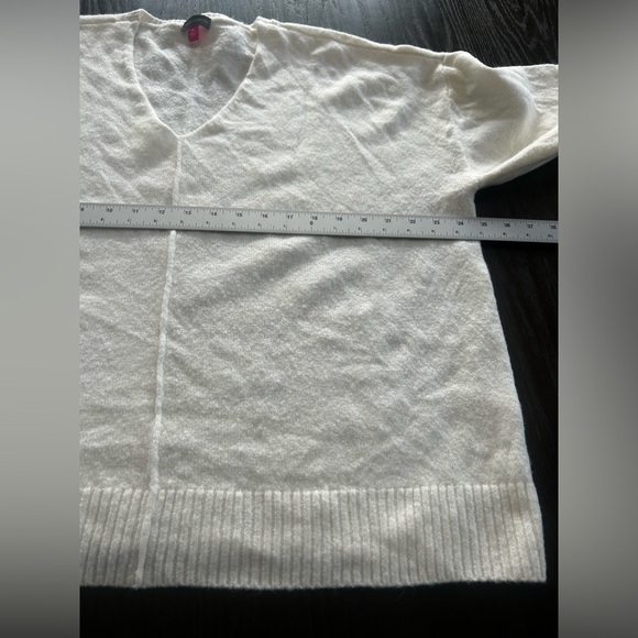 Vince camuto sweater neutral‎ minimalist staple piece v neck office - Picture 11 of 11